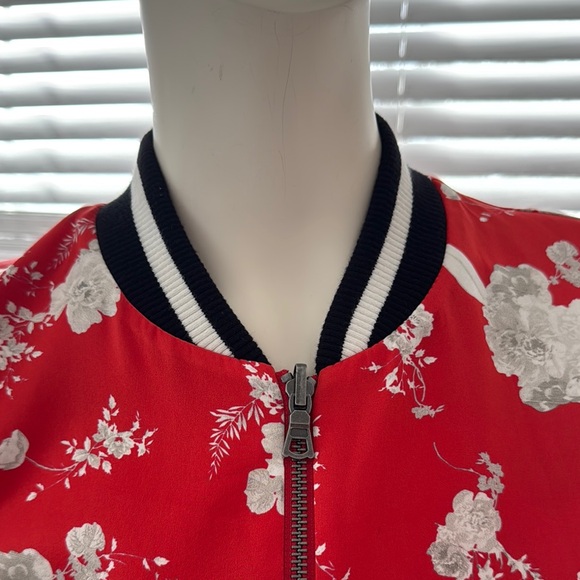 Alice and Olivia reversible silk bomber jacket. Silk. Size L - Picture 5 of 6